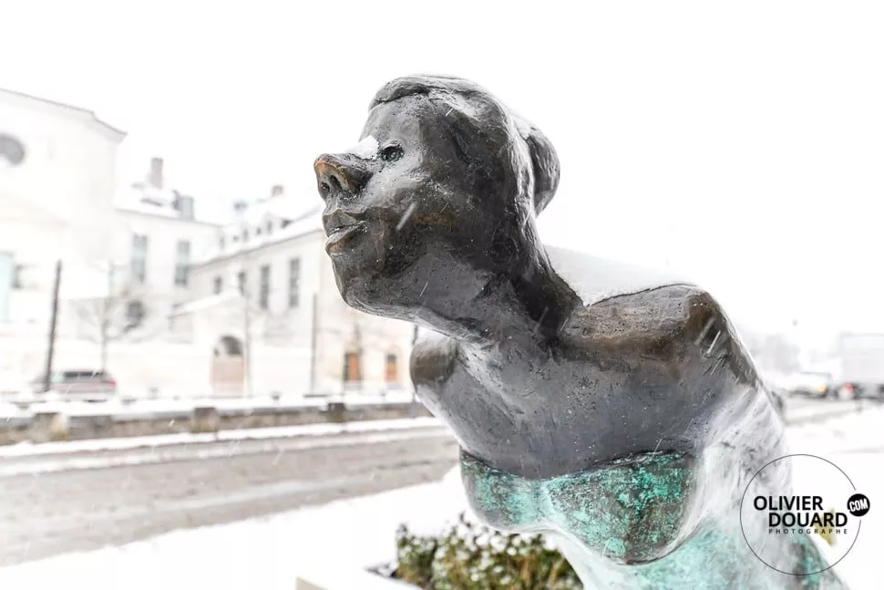 la danseuse de troyes sous la neige