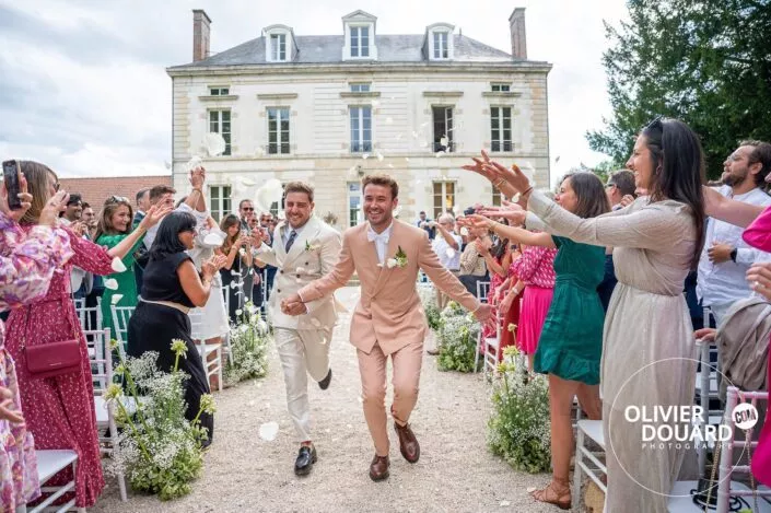 Photographe mariage Clos de Beaurepaire – Photos de mariage vivantes et modernes près de Troyes